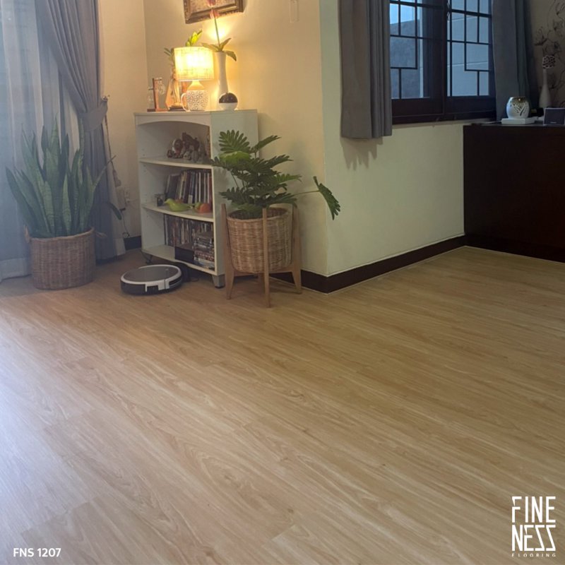 FINENESS FLOORING FNS 1207 SPC Flooring Click Lock Install Yellow Maple Wood Design Thickness 6 MM